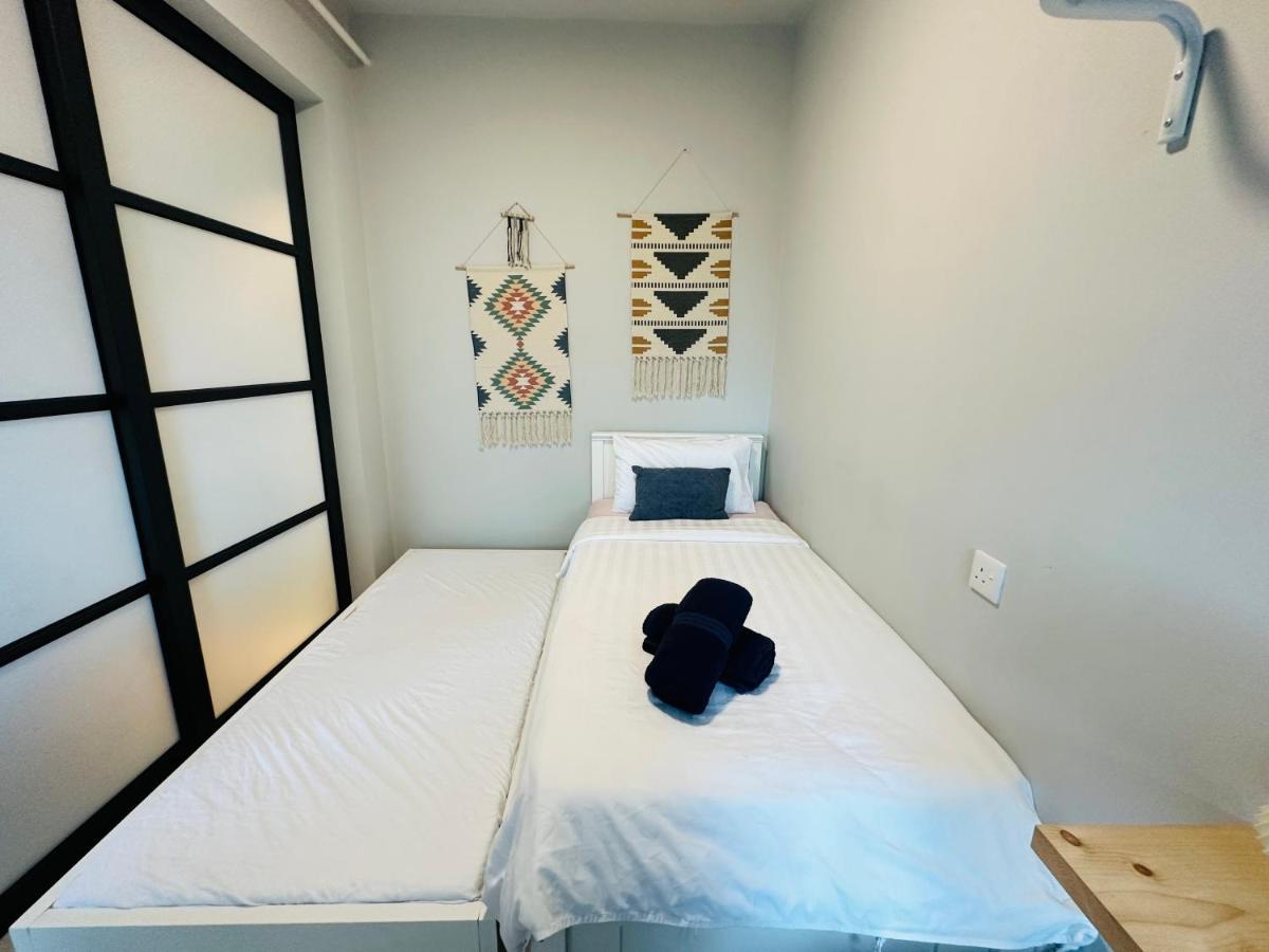 Jesselton Quay - Suite 1 By Staycation Suites Kk Kota Kinabalu Ngoại thất bức ảnh